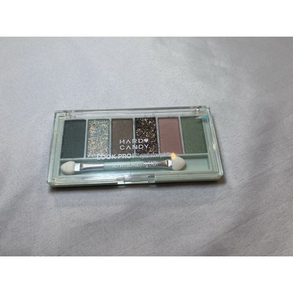 Hard Candy Beauty Look Pro Holiday 2020 Eyeshadow Palette 2114 *SMOKE OUT* Green